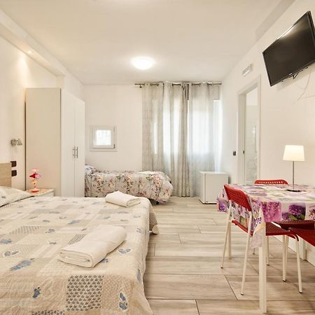 Venice Pink House Hotel Marghera Exterior foto