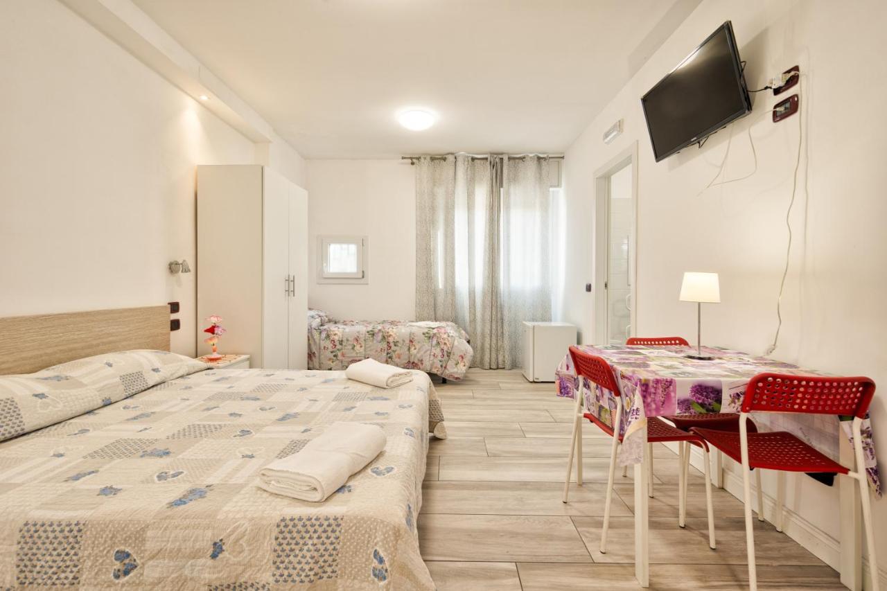 Venice Pink House Hotel Marghera Exterior foto